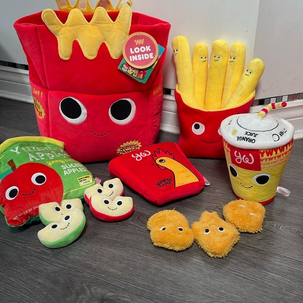 Kidrobot Yummy World Camille 16”The Yummy Happy Meal & 11.8 French fries